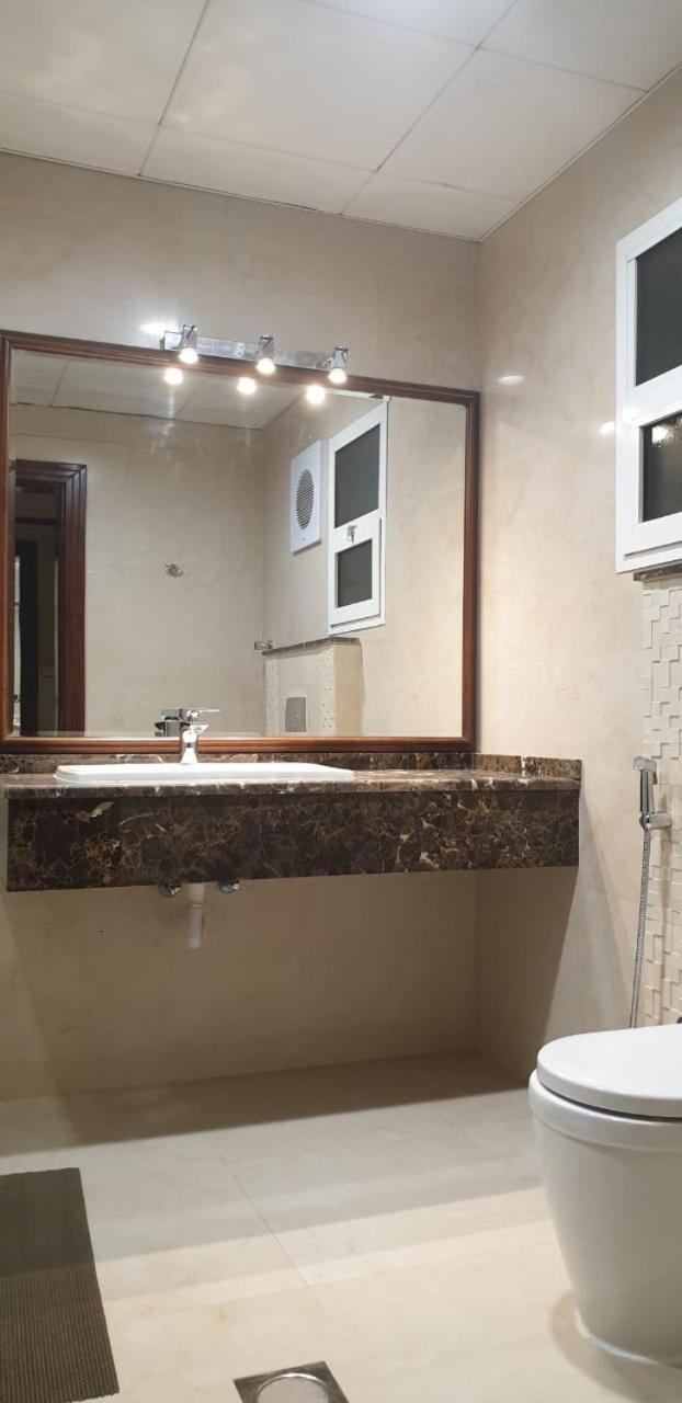 Al Wahda Private Couples