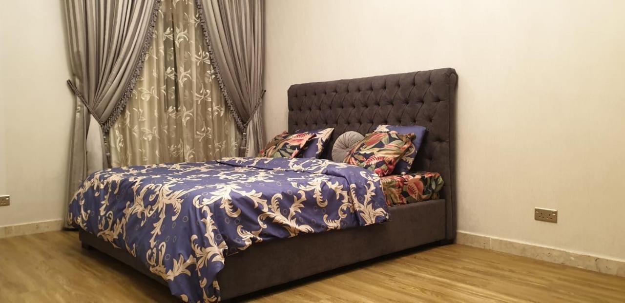 Aparthotel Al Wahda Private Couples *